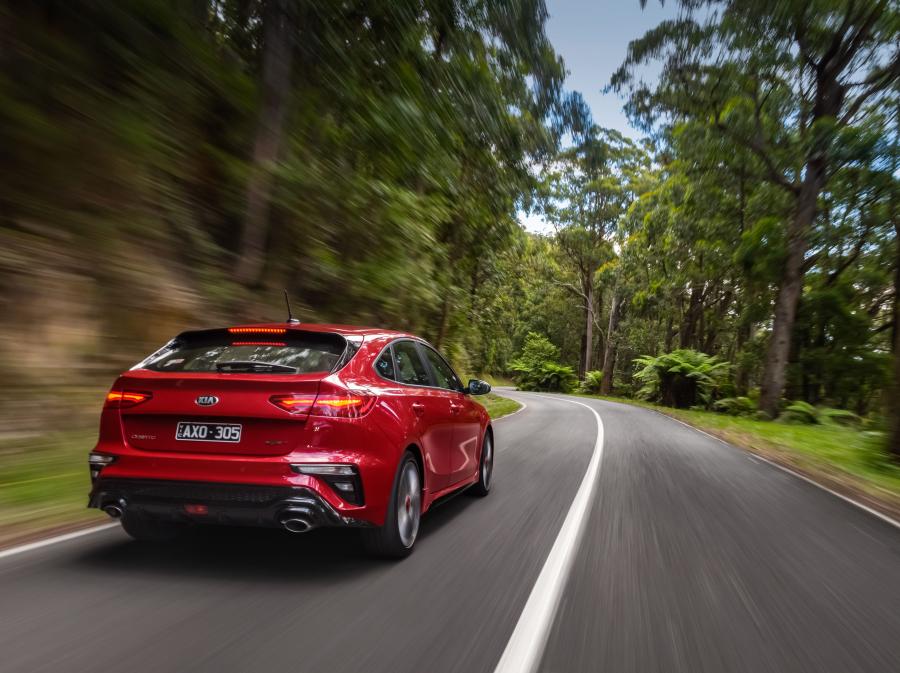  Kia Cerato Hatch GT 2019 года  (AU) (фото 11 из 13)